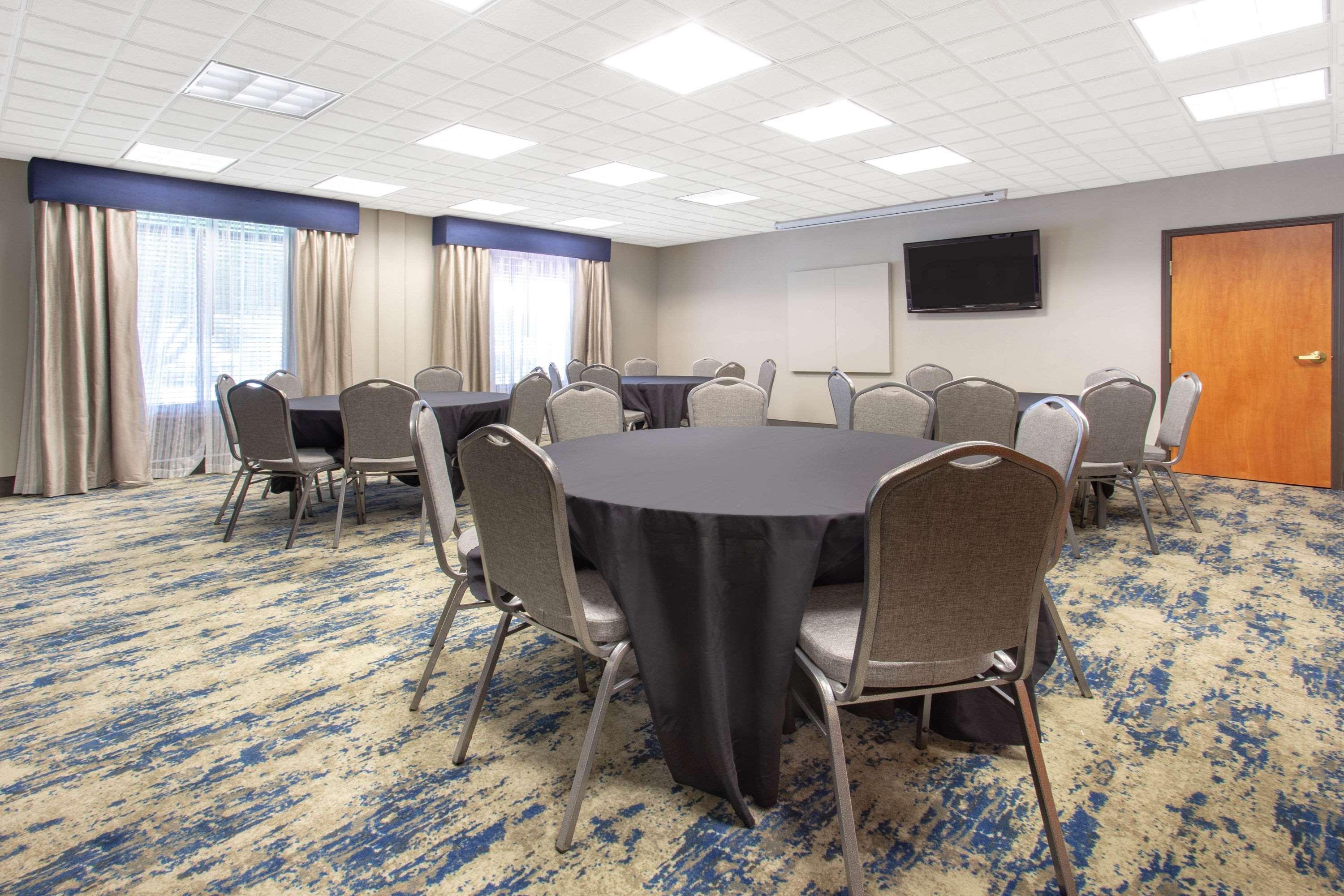 Wingate By Wyndham Indianapolis Airport Plainfield Hotel Exterior foto