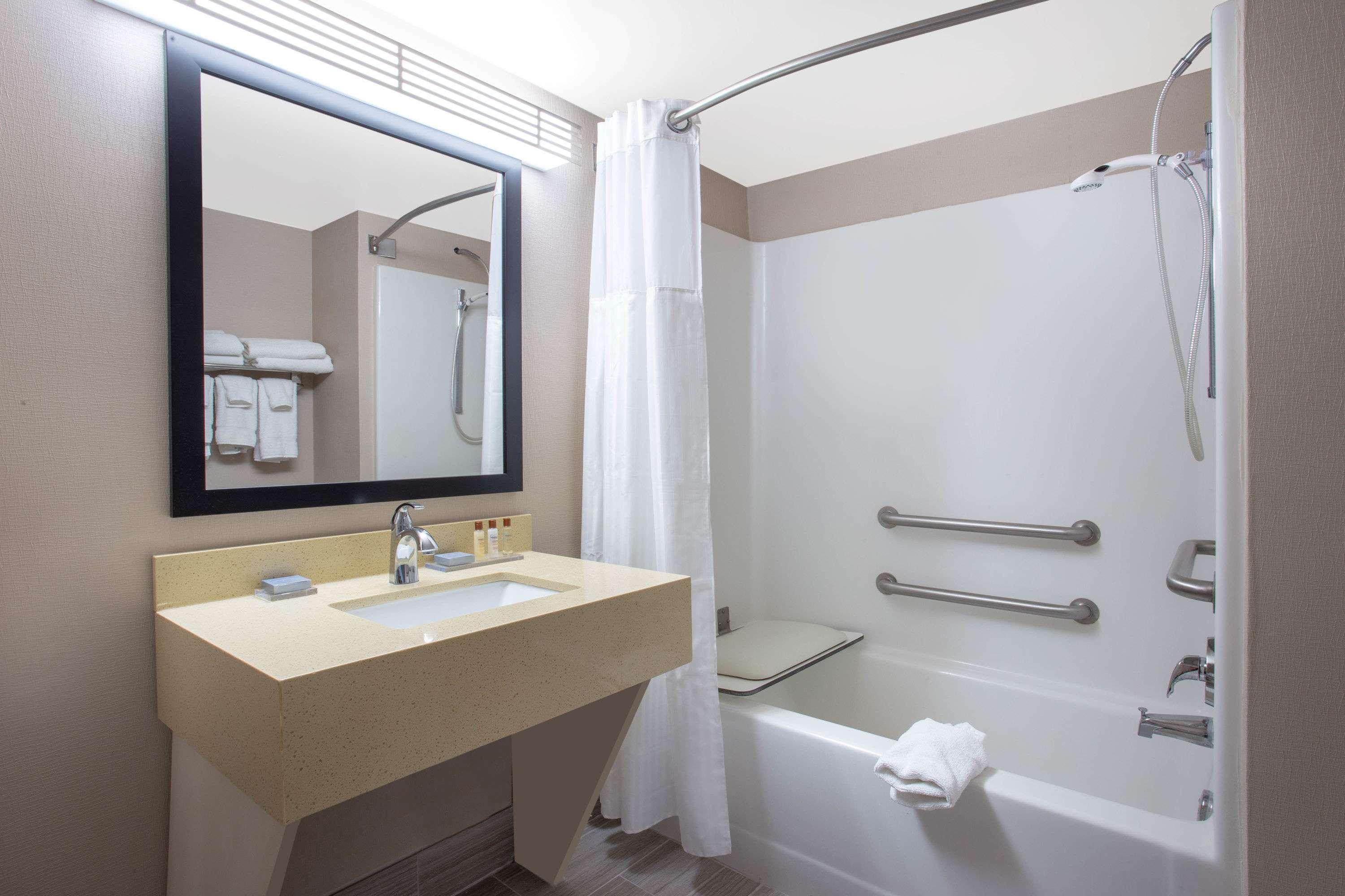 Wingate By Wyndham Indianapolis Airport Plainfield Hotel Exterior foto