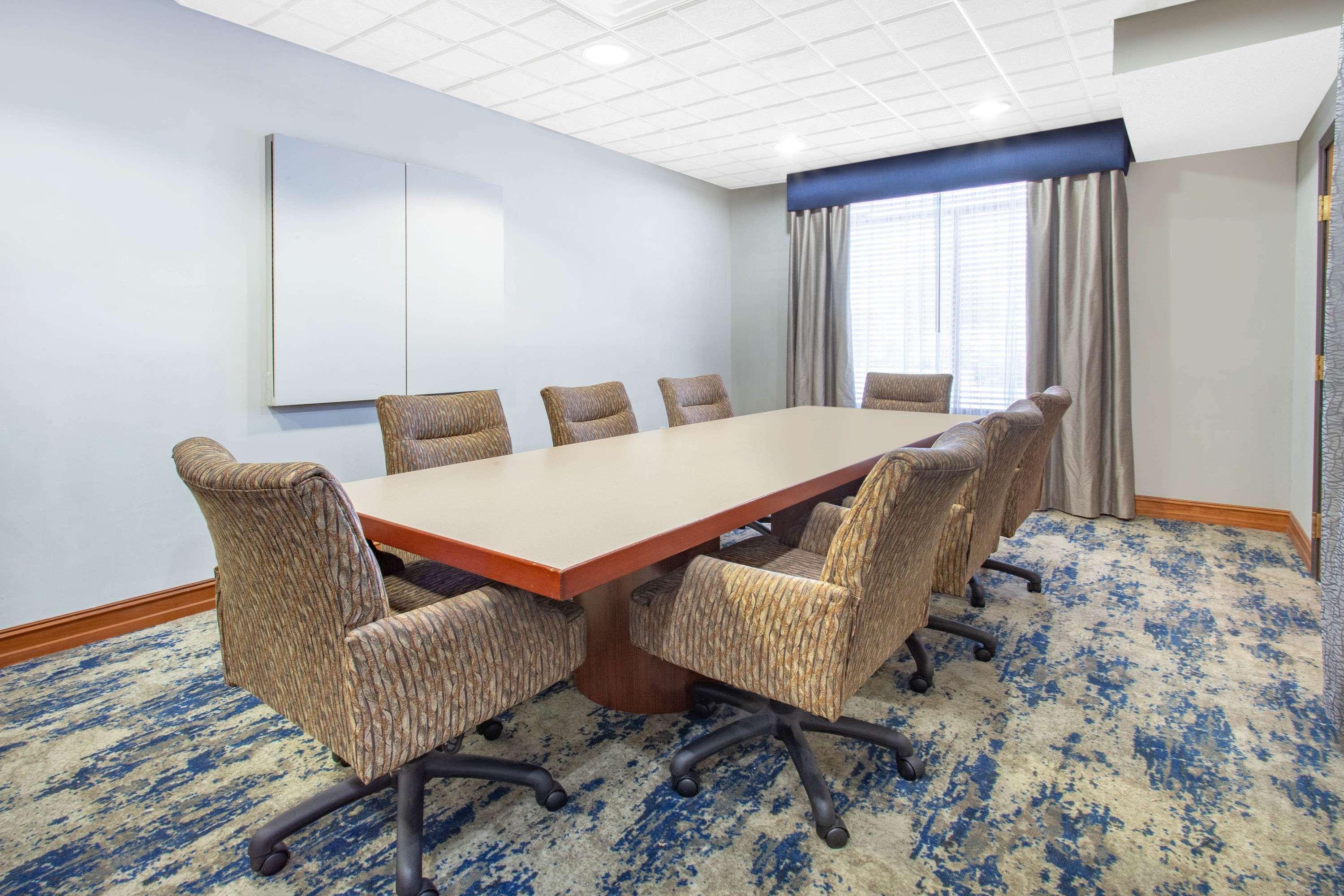 Wingate By Wyndham Indianapolis Airport Plainfield Hotel Exterior foto