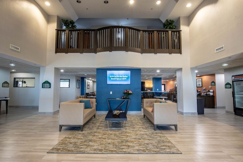 Wingate By Wyndham Indianapolis Airport Plainfield Hotel Exterior foto