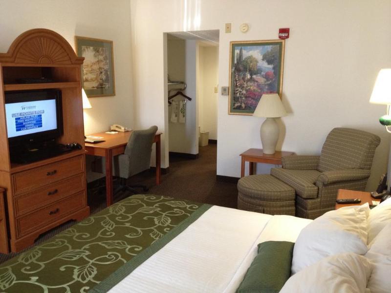 Wingate By Wyndham Indianapolis Airport Plainfield Hotel Exterior foto