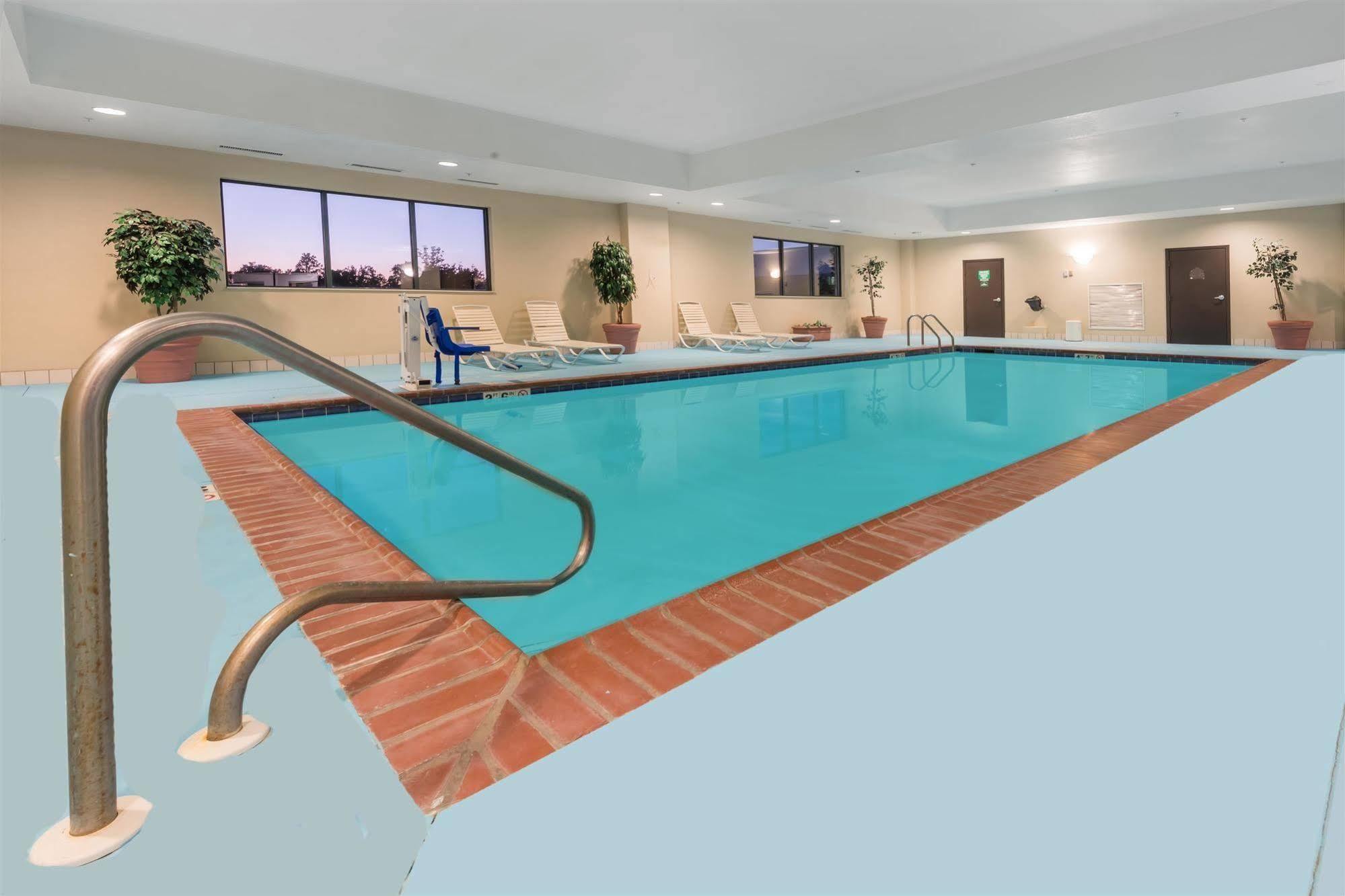 Wingate By Wyndham Indianapolis Airport Plainfield Hotel Exterior foto